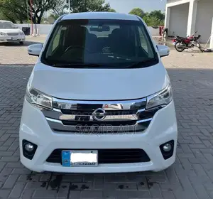 Nissan Dayz Highway Star G Compact Crossover