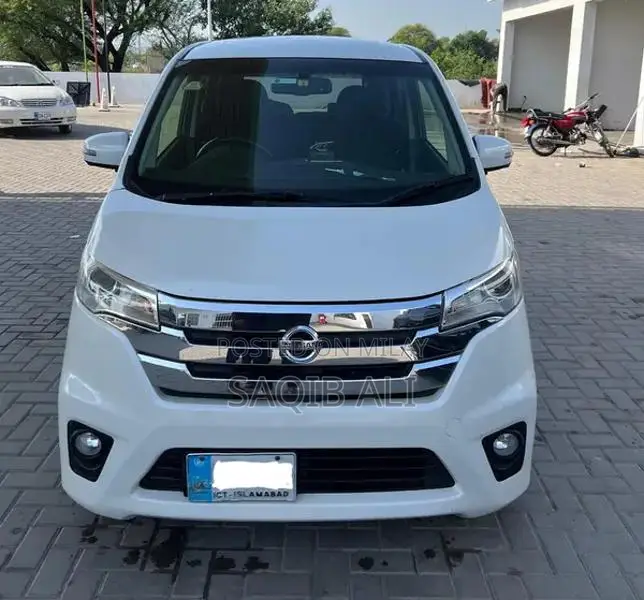 Nissan Dayz Highway Star G Compact Crossover