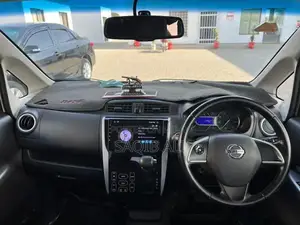 Nissan Dayz Highway Star G Compact Crossover