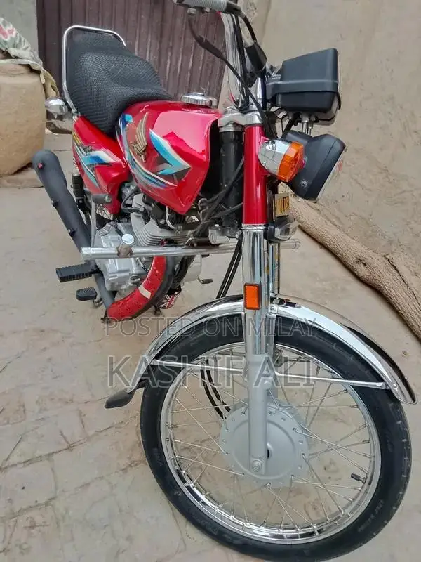 Honda 125 Motorcycle - Calar Red 2024 Model