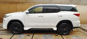 Toyota Fortuner 2018 Four-Wheel Drive SUV