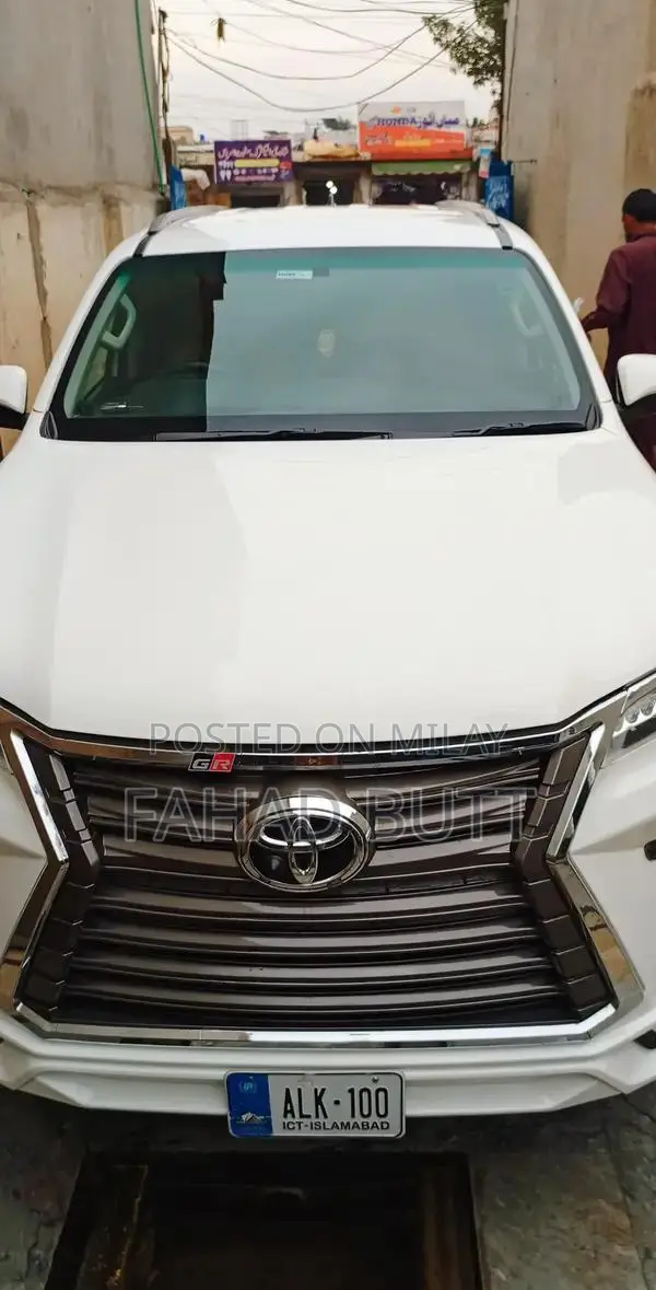 Toyota Fortuner 2018 Four-Wheel Drive SUV