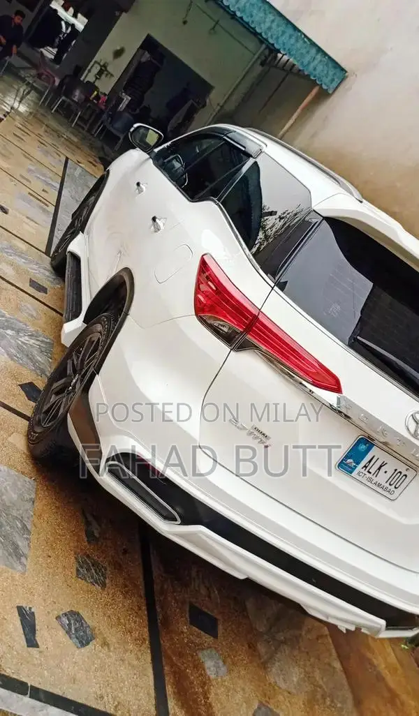 Toyota Fortuner 2018 Four-Wheel Drive SUV