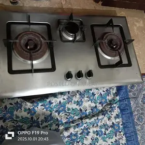 3-Burner Gas Stove - Compact Kitchen Cooking Appliance