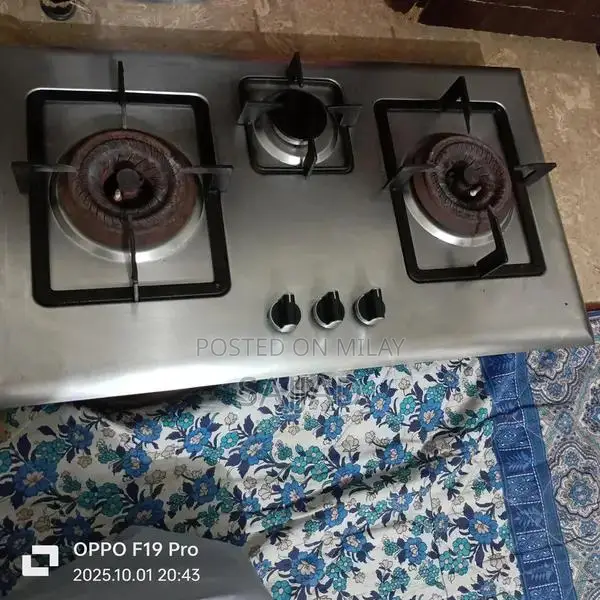 3-Burner Gas Stove - Compact Kitchen Cooking Appliance