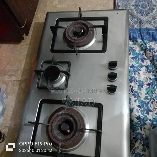 3-Burner Gas Stove - Compact Kitchen Cooking Appliance