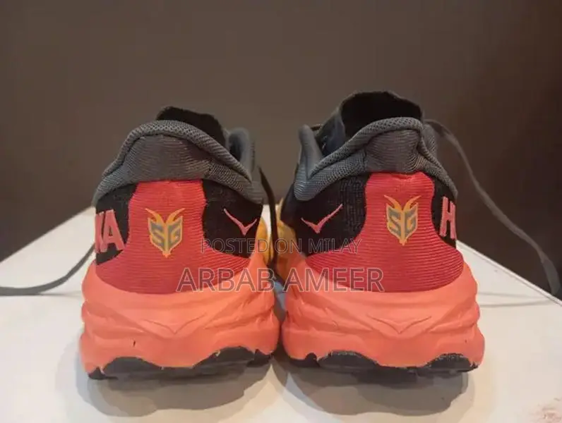 Hoka Speedgoat 5 Trail Running Shoes - Size 40 Euro