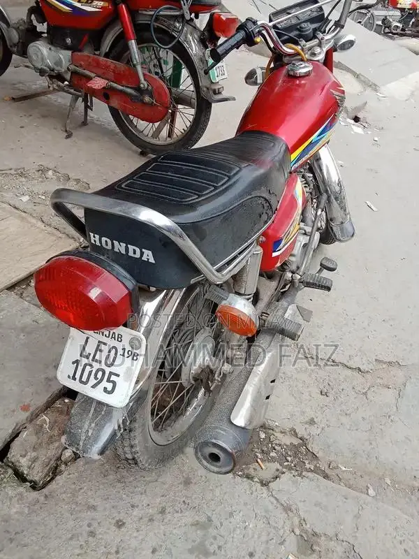 Honda 125 Motorcycle - First Owner Vehicle