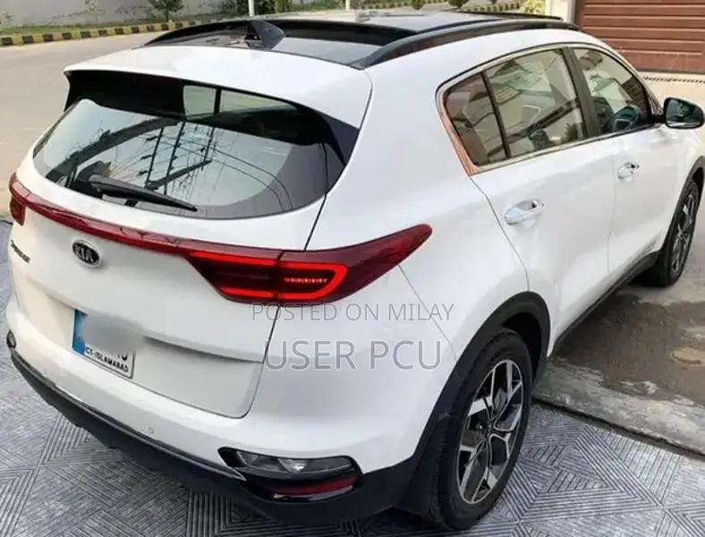 2021 Kia Sportage FWD SUV - Genuine Condition