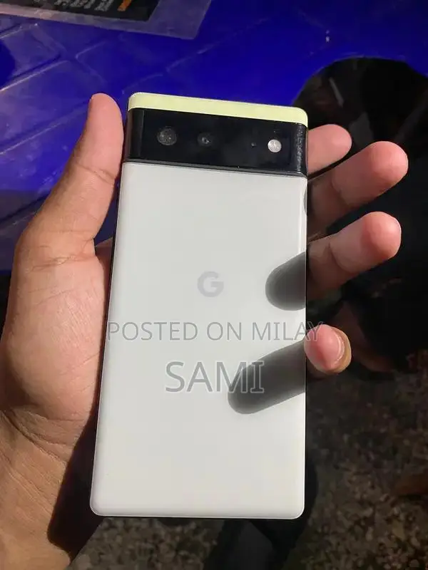 Google Pixel 6 Pro Smartphone - Cracked Glass, Still Functional