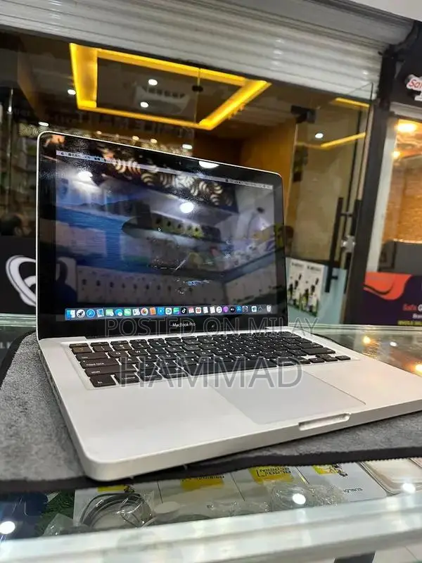 Mid 2012 MacBook Pro 13-inch Intel Core i5 Laptop