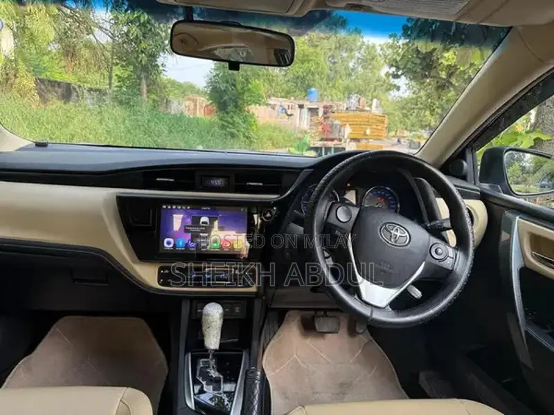 Toyota Corolla Grande 1.8 Sedan Compact Car