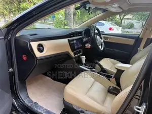 Toyota Corolla Grande 1.8 Sedan Compact Car