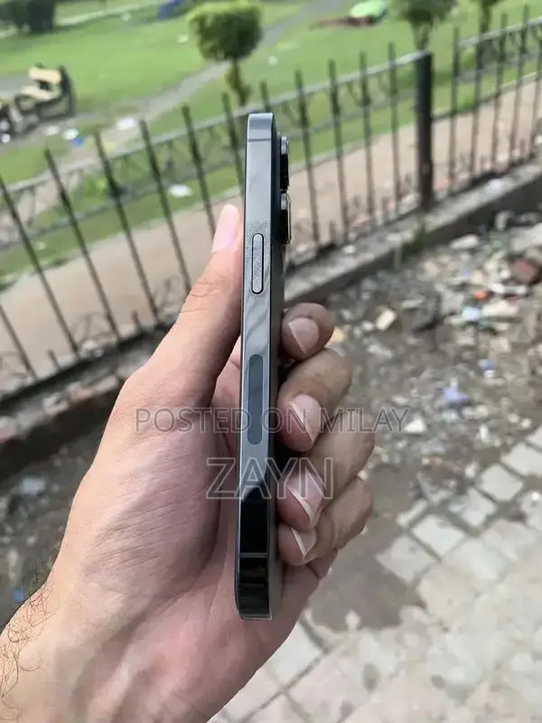 Apple iPhone 14 Pro Smartphone - Black, 128GB