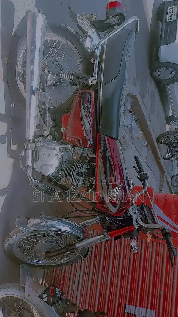 Local Street Food Samosa Vendor Near Mamu