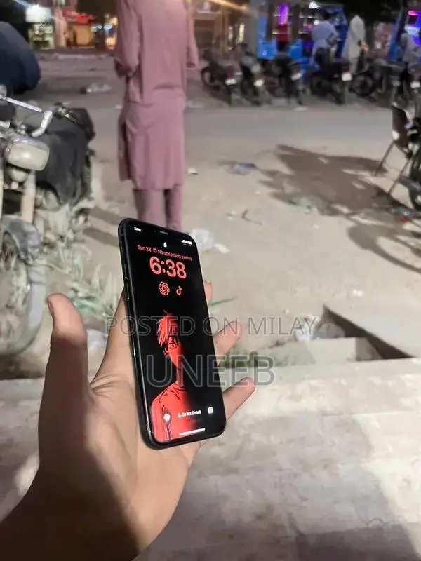 Apple iPhone 11 Pro 64GB Unlocked Smartphone