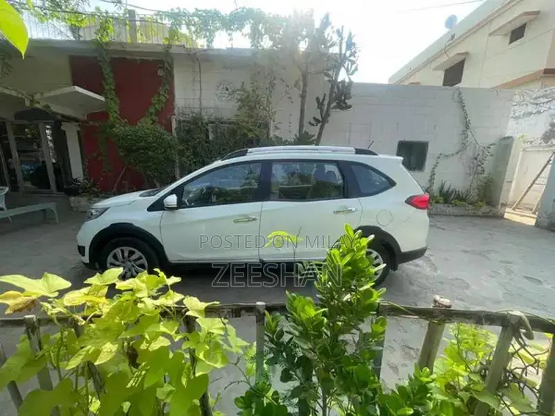 Honda BRV 7-Seater SUV - Family-Friendly Crossover