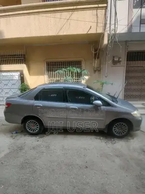 Honda City Sedan 2004 - Low Mileage Well-Maintained Vehicle