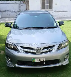 Photo - Toyota Corolla GLI 1.6 Automatic Sedan 2012