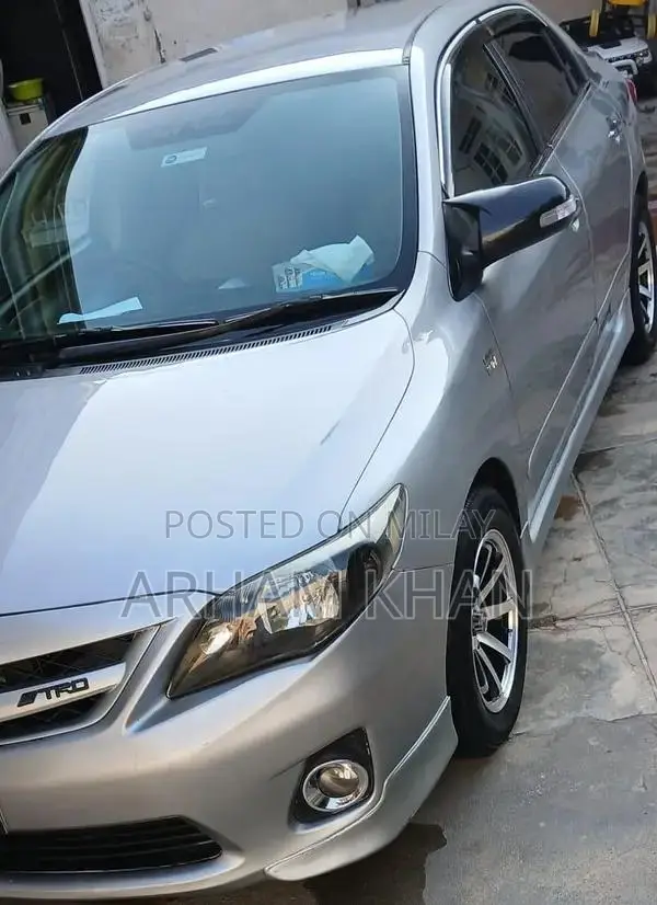 Toyota Corolla GLI 1.6 Automatic Sedan 2012