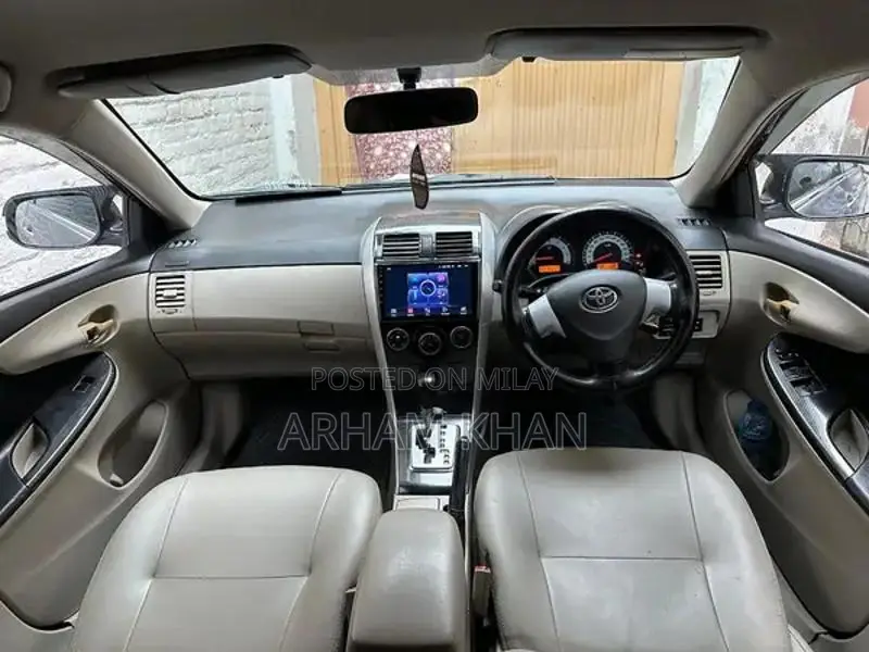 Toyota Corolla GLI 1.6 Automatic Sedan 2012