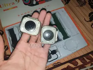 Smartwatch Ultra 9 with Seven Interchangeable Bands