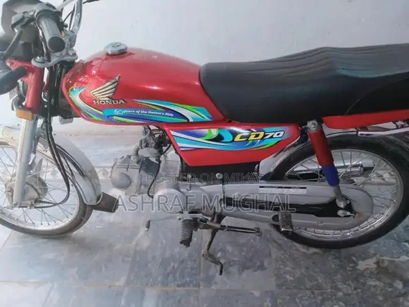 Bike with Multi-Cylinder Engine Model