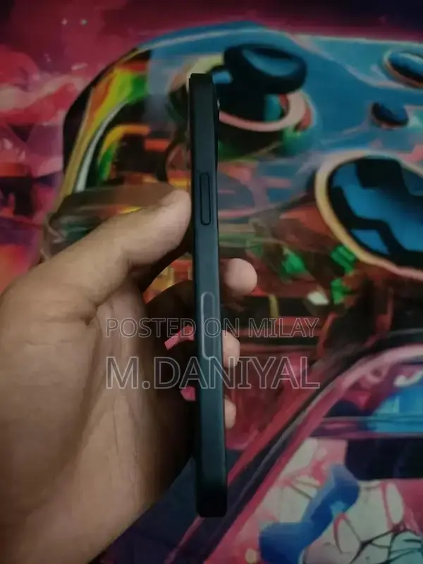 Apple iPhone 13 128GB Pristine Condition Smartphone