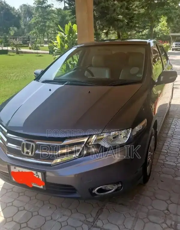 Honda City 2016 Sedan - Well Maintained Second Owner Vehicle