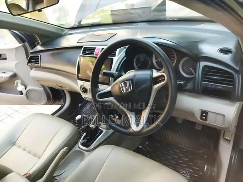 Honda City 2016 Sedan - Well Maintained Second Owner Vehicle