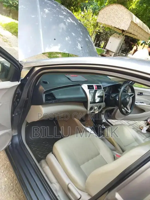 Honda City 2016 Sedan - Well Maintained Second Owner Vehicle