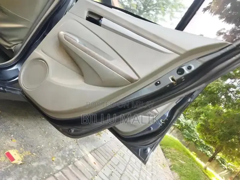 Honda City 2016 Sedan - Well Maintained Second Owner Vehicle