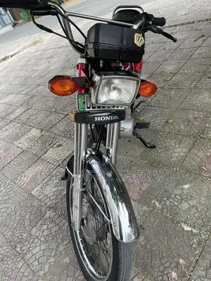 Honda 125cc Motorcycle - 2018 Model in Excellent Condition