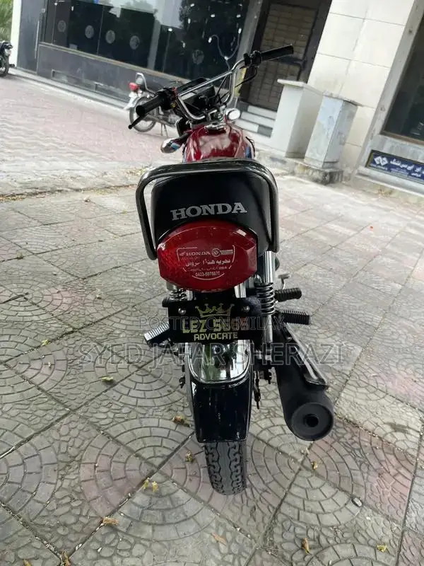 Honda 125cc Motorcycle - 2018 Model in Excellent Condition