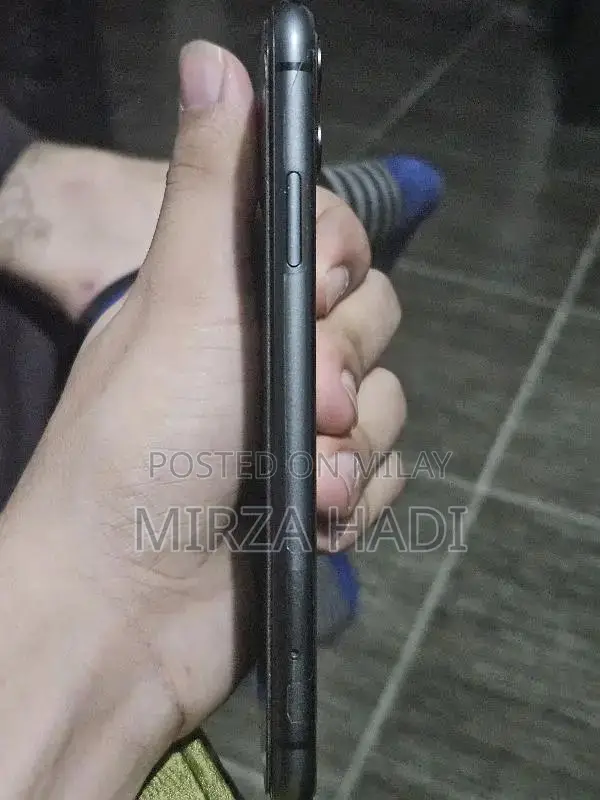 Apple iPhone 11 128GB Smartphone Excellent Condition