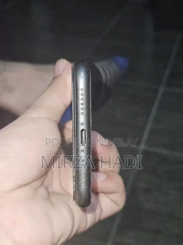 Apple iPhone 11 128GB Smartphone Excellent Condition