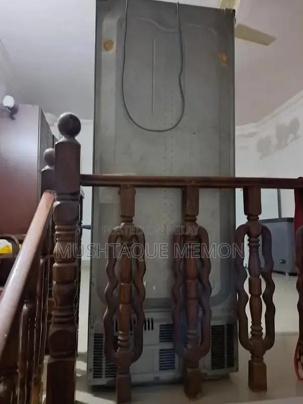 LG Imported Refrigerator - Excellent Condition, Efficient Cooling