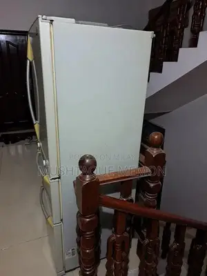 LG Imported Refrigerator - Excellent Condition, Efficient Cooling