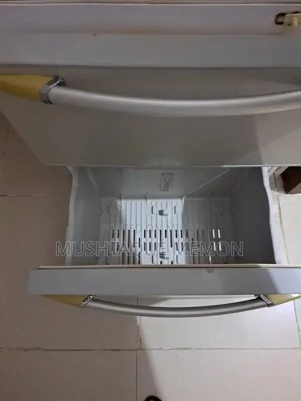 LG Imported Refrigerator - Excellent Condition, Efficient Cooling