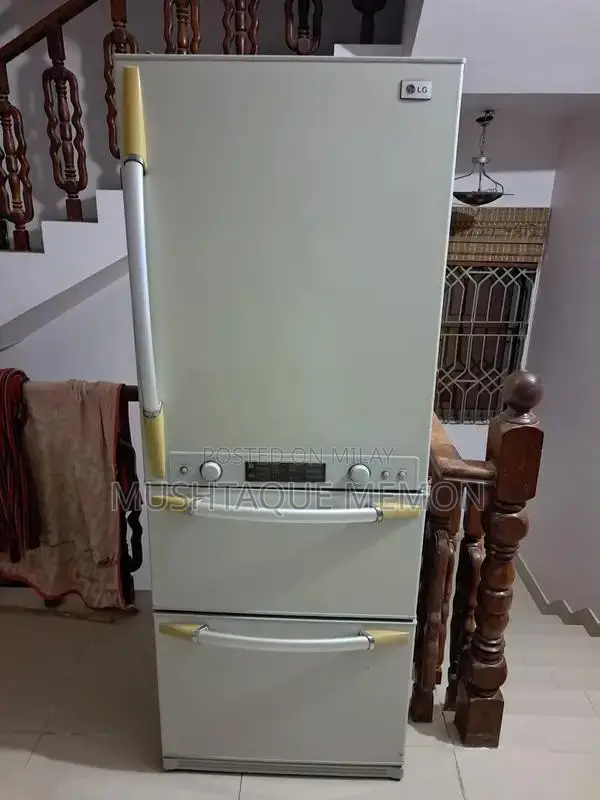 LG Imported Refrigerator - Excellent Condition, Efficient Cooling
