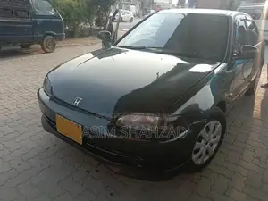 Photo - 1995 Honda Civic Sedan with CNG and Petrol Dual Fuel