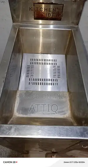 16 Liter Commercial Deep Fryer - Compact Kitchen Appliance