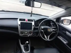 Photo - Honda City Sedan 2010 - Well-Maintained Compact Car