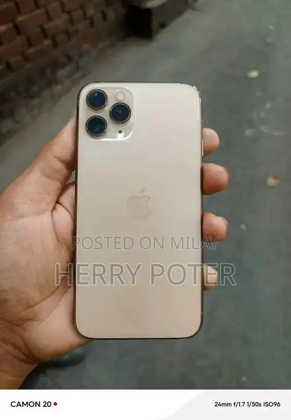 Apple iPhone 11 Pro 64GB Smartphone Excellent Condition