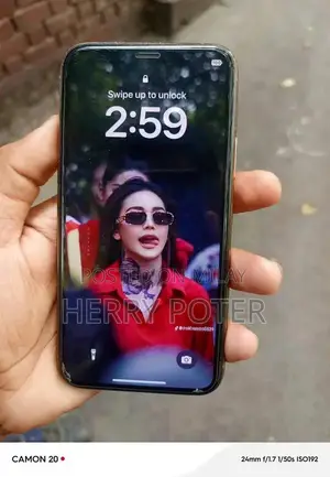 Apple iPhone 11 Pro 64GB Smartphone Excellent Condition