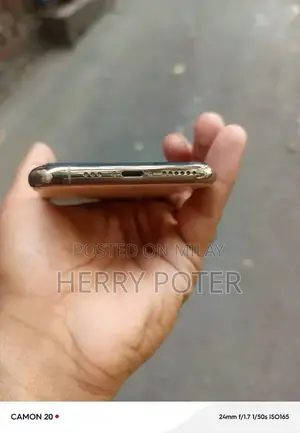 Apple iPhone 11 Pro 64GB Smartphone Excellent Condition