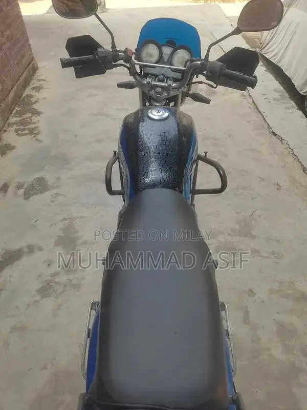 Yamaha YBZ 19 Motorcycle - First Owner, Genuine Condition