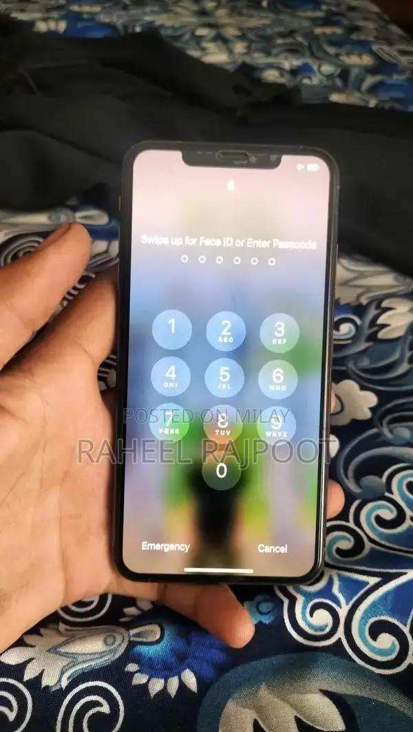 Apple iPhone XS Max Waterproof Smartphone 512GB Storage