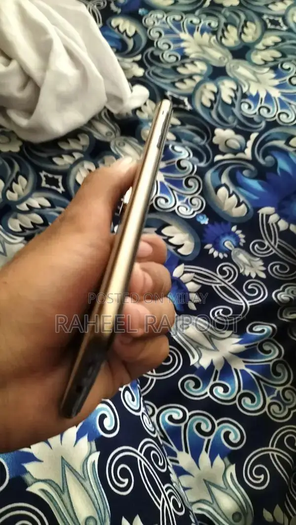 Apple iPhone XS Max Waterproof Smartphone 512GB Storage