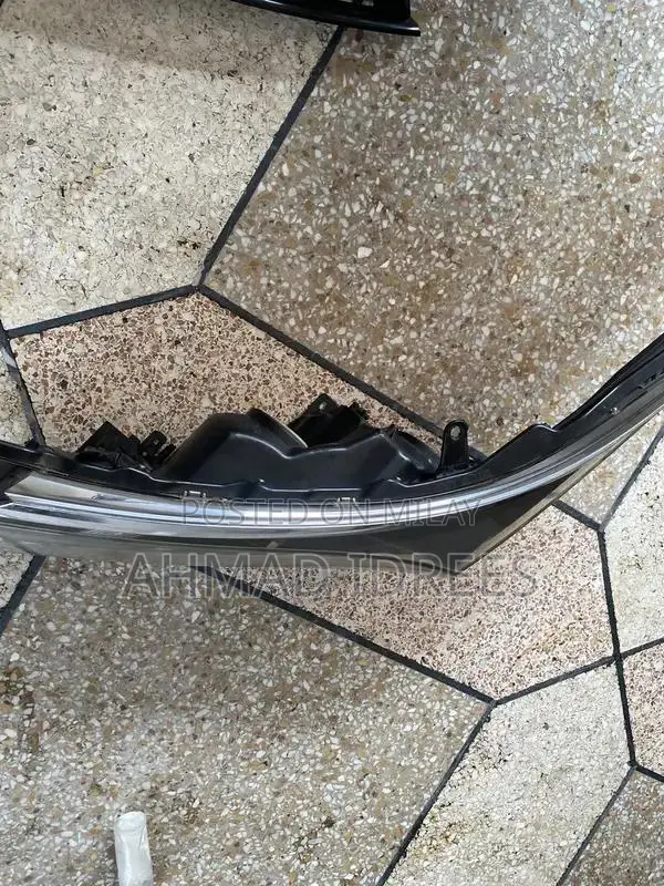 Toyota Corolla GLI 2015 Genuine Front Bumper Lights and Grille Set